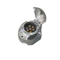 Priza din metal cu 7 pini